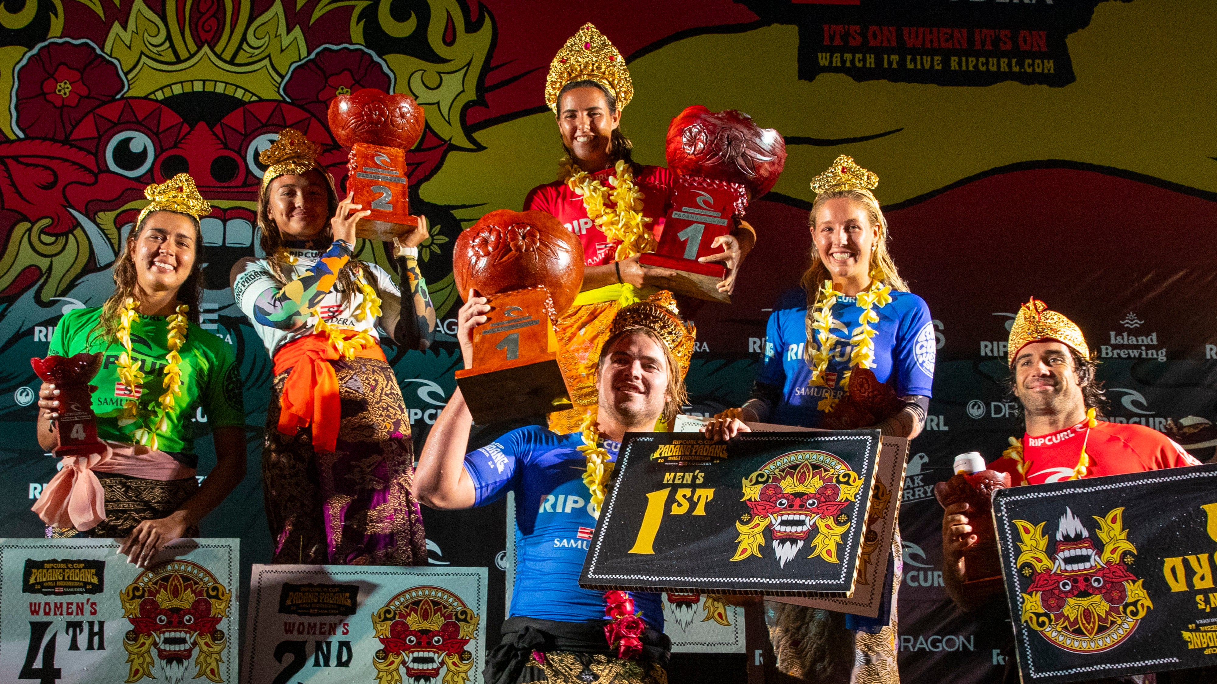 NOA DEANE AND MOANA JONES WONG TRIUMPH

AT THE RIP CURL CUP PADANG PADANG 2024